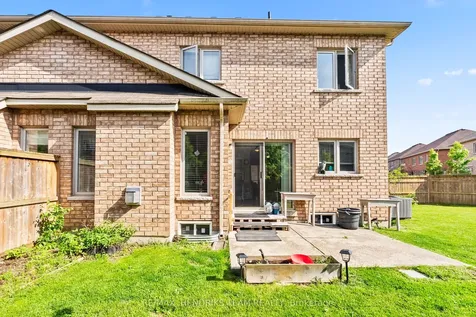 4 Durham Way St. Catharines ON L0S 1J0