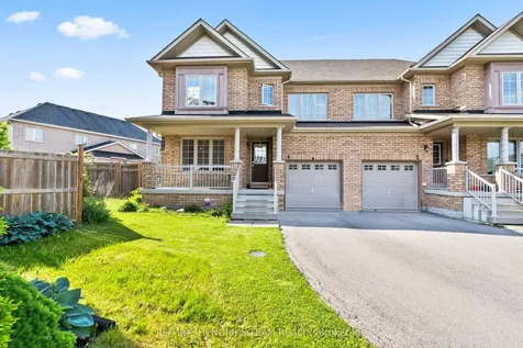 4 Durham Way St. Catharines ON L0S 1J0