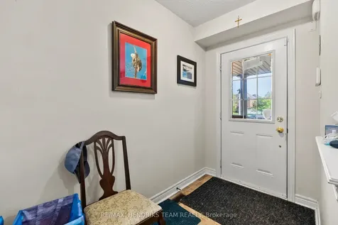 4 Durham Way St. Catharines ON L0S 1J0