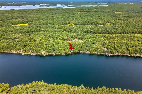 2133 Harrison Trail Georgian Bay ON P0C 1H0