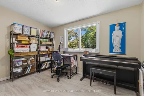 237 Musquash Road Gravenhurst ON P1P 0E3