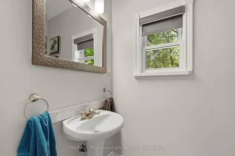 237 Musquash Road Gravenhurst ON P1P 0E3