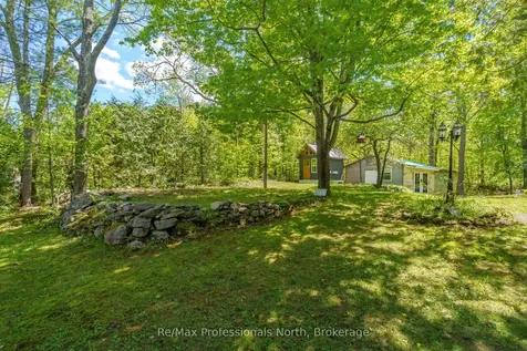 237 Musquash Road Gravenhurst ON P1P 0E3