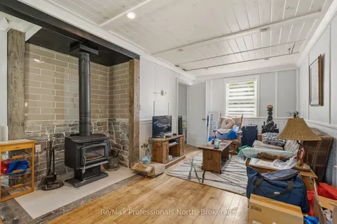 237 Musquash Road Gravenhurst ON P1P 0E3