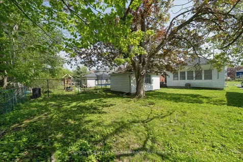 84 Ware Street Peterborough ON K9J 2B7