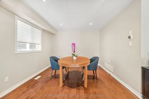 21 Davinci Boulevard Hamilton ON L9B 0C5