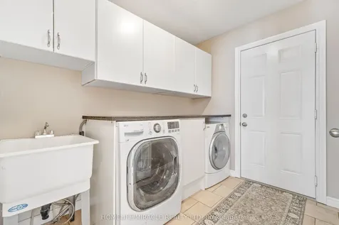21 Davinci Boulevard Hamilton ON L9B 0C5