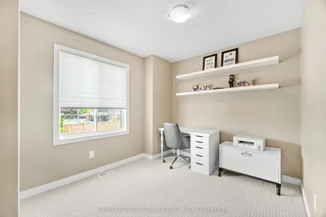 21 Davinci Boulevard Hamilton ON L9B 0C5
