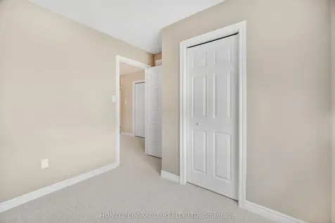 21 Davinci Boulevard Hamilton ON L9B 0C5