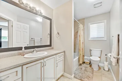 21 Davinci Boulevard Hamilton ON L9B 0C5