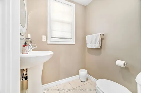 21 Davinci Boulevard Hamilton ON L9B 0C5