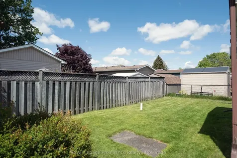 18 Finch Lane Quinte West ON K8N 4Z3