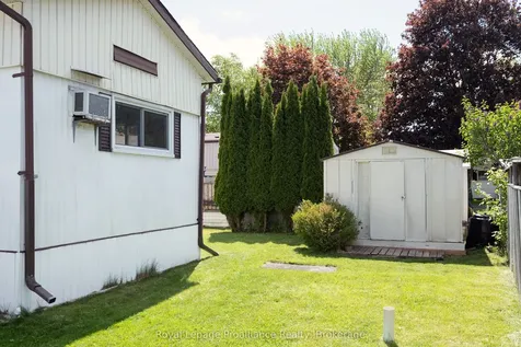 18 Finch Lane Quinte West ON K8N 4Z3