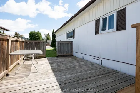 18 Finch Lane Quinte West ON K8N 4Z3