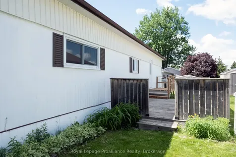 18 Finch Lane Quinte West ON K8N 4Z3