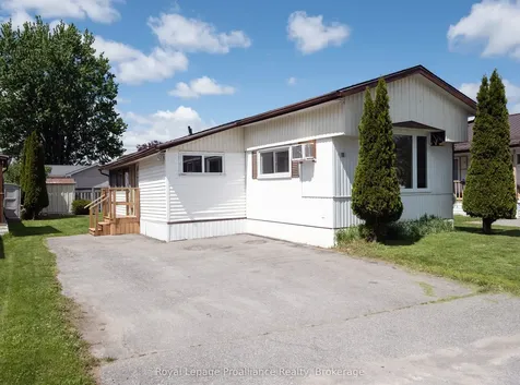 18 Finch Lane Quinte West ON K8N 4Z3