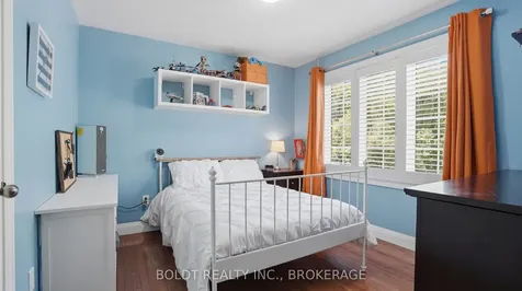 6577 St. Michael Avenue Niagara Falls ON L2H 0C6