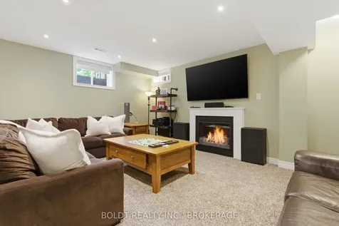6577 St. Michael Avenue Niagara Falls ON L2H 0C6