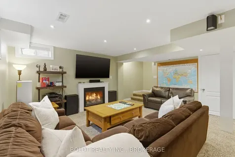6577 St. Michael Avenue Niagara Falls ON L2H 0C6