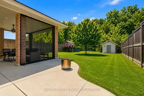 6577 St. Michael Avenue Niagara Falls ON L2H 0C6