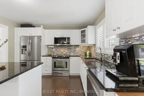 6577 St. Michael Avenue Niagara Falls ON L2H 0C6
