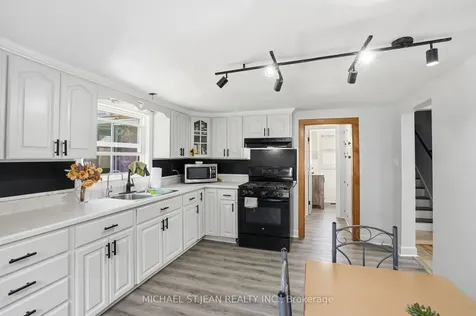 412 Helena Street Haldimand ON N1A 2T2