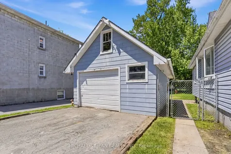 412 Helena Street Haldimand ON N1A 2T2