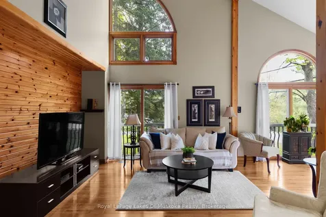 216 Beaumont Road Bracebridge ON P1L 1X2