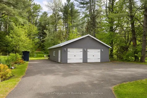 216 Beaumont Road Bracebridge ON P1L 1X2