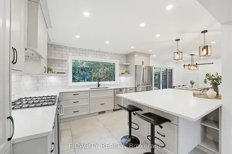 7 Gagnon Court Kanata ON K2K 1A7