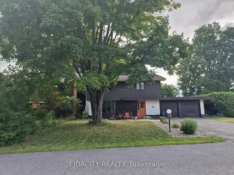 7 Gagnon Court Kanata ON K2K 1A7