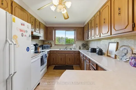1063 Casey Road Belleville ON K8N 4Z6