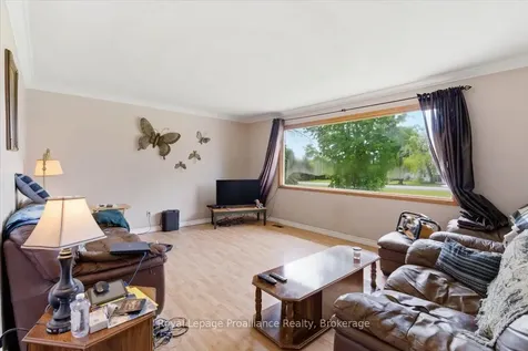 1063 Casey Road Belleville ON K8N 4Z6