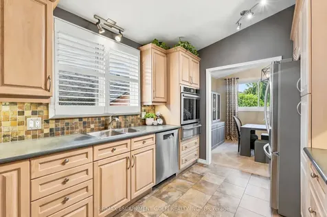 45 Tanglewood Terrace Brantford ON N3R 3R8