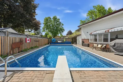 45 Tanglewood Terrace Brantford ON N3R 3R8