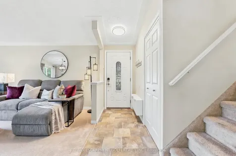 45 Tanglewood Terrace Brantford ON N3R 3R8