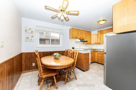 247 Kilgour Avenue Welland ON L3C 2R1