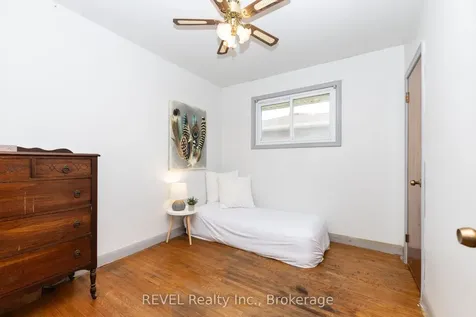 247 Kilgour Avenue Welland ON L3C 2R1