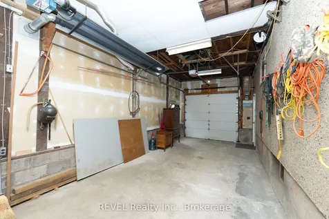 247 Kilgour Avenue Welland ON L3C 2R1