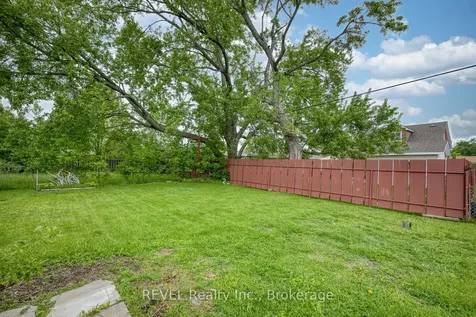247 Kilgour Avenue Welland ON L3C 2R1