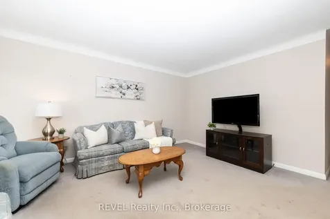 247 Kilgour Avenue Welland ON L3C 2R1