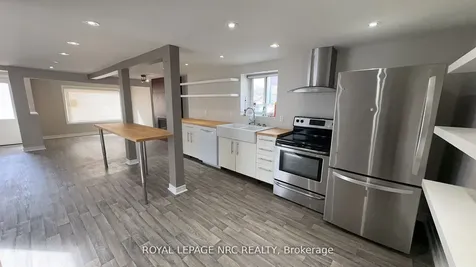 10 Thorold Road Welland ON L3C 3T2