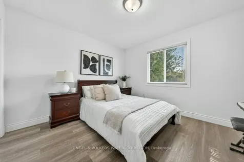 6 Tweedsdale Street Kitchener ON N2R 1W1