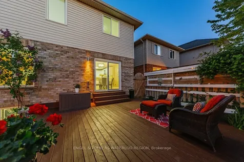 6 Tweedsdale Street Kitchener ON N2R 1W1