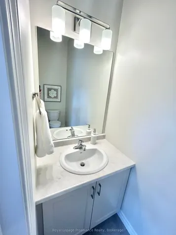 91 Athabaska Drive Belleville ON K8N 0T1