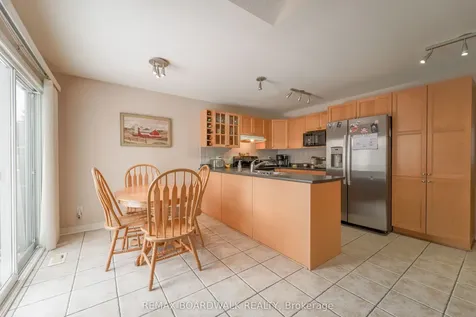 170 Bridlewood Drive Kanata ON K2M 2M4