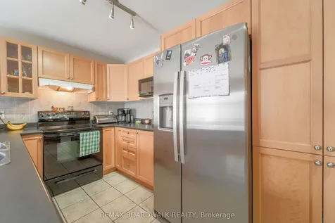 170 Bridlewood Drive Kanata ON K2M 2M4