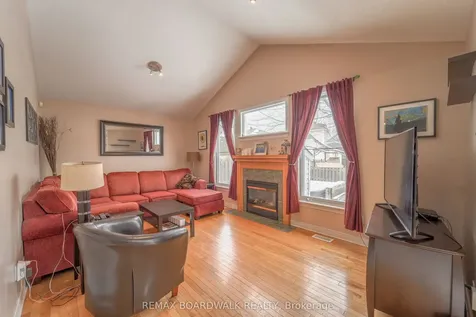 170 Bridlewood Drive Kanata ON K2M 2M4