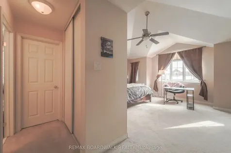 170 Bridlewood Drive Kanata ON K2M 2M4