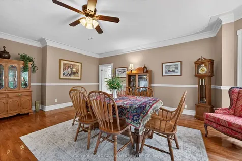 136 Mountain Street Grimsby ON L3M 4R7